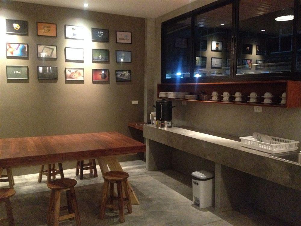 Hostel Dfeel House Patong Exterior foto
