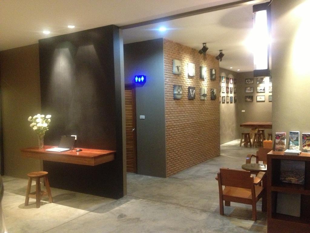 Hostel Dfeel House Patong Exterior foto
