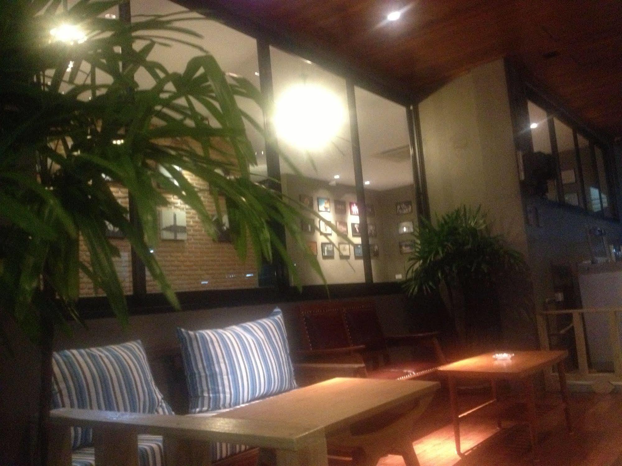 Hostel Dfeel House Patong Exterior foto