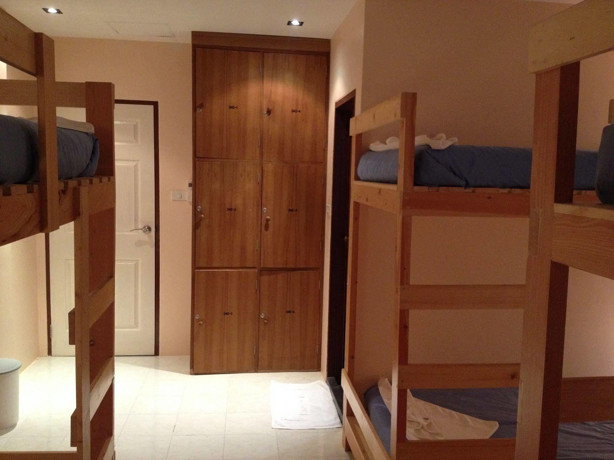 Hostel Dfeel House Patong Exterior foto