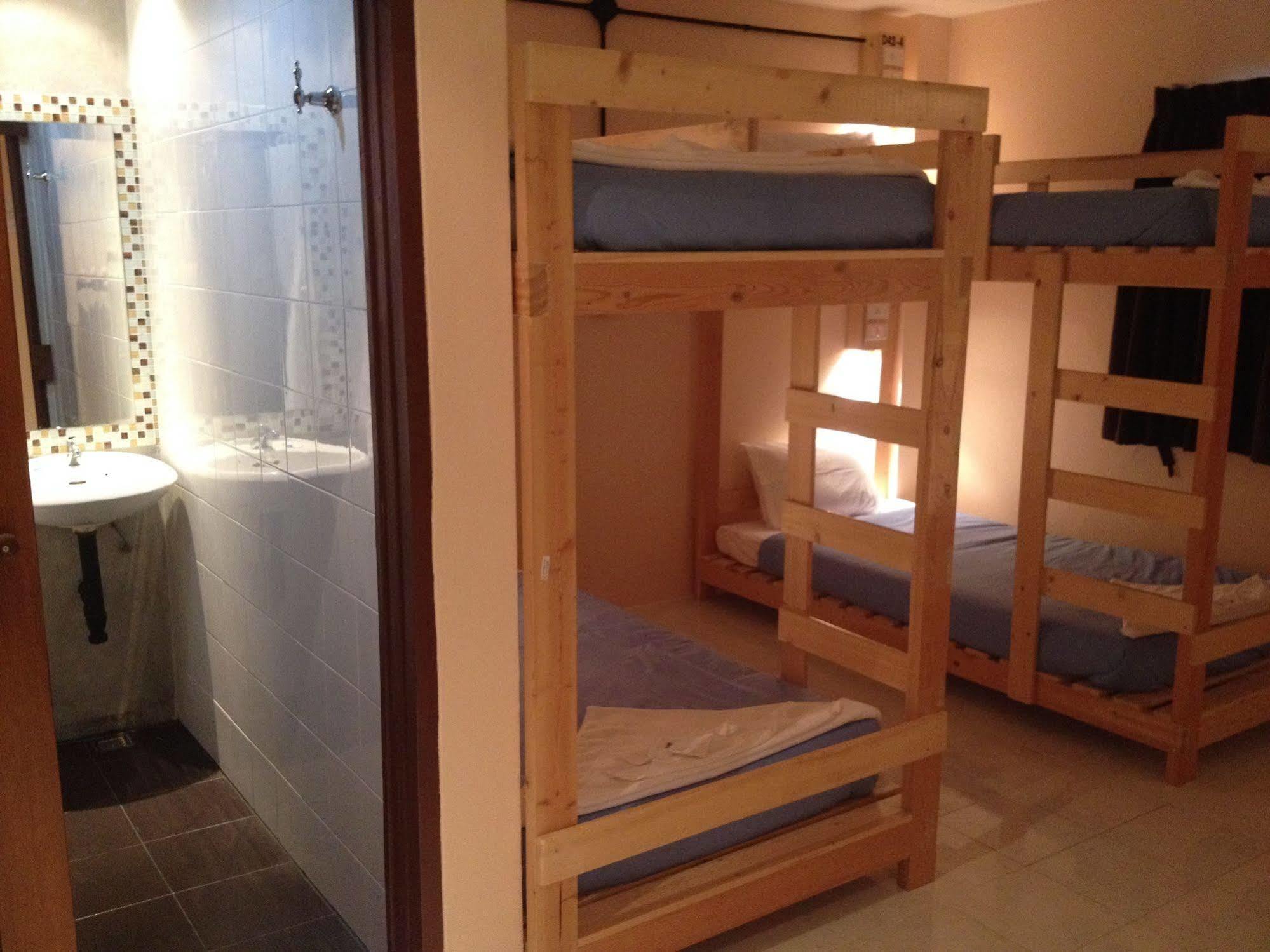 Hostel Dfeel House Patong Exterior foto